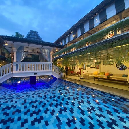 Raintree Boutique Villa & Gallery Yogyakarta Kültér fotó